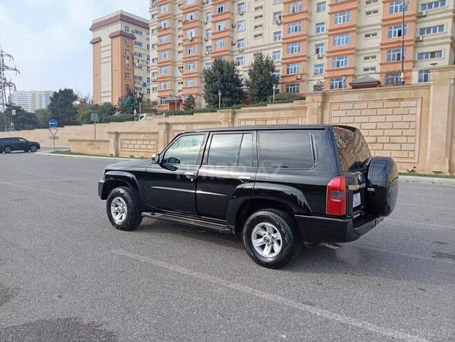 Nissan Patrol 2007, 580,000 km - 4.8 l - Bakı