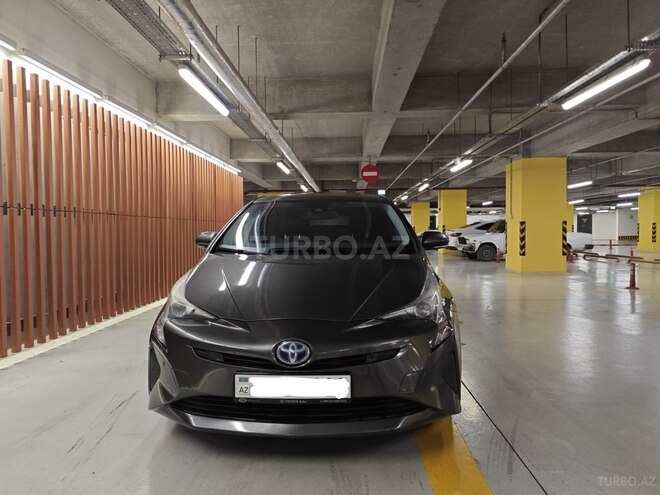 Toyota Prius-1