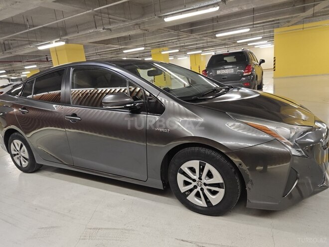 Toyota Prius-2