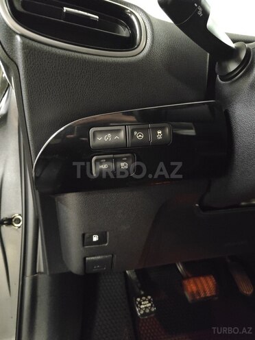 Toyota Prius-17