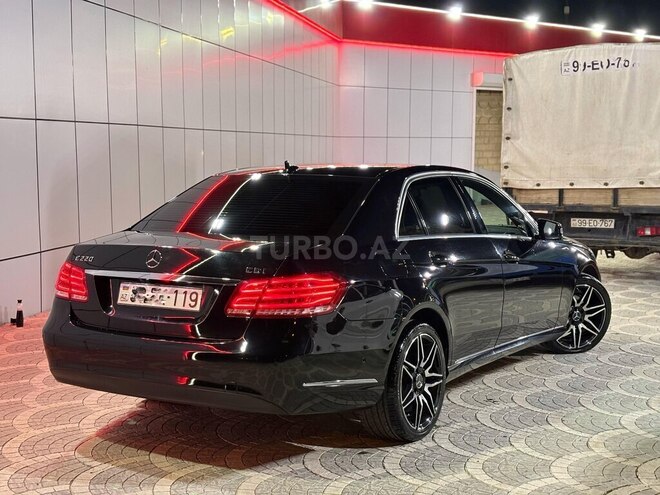 Mercedes E 220 2013, 418,000 km - 2.1 l - Bakı