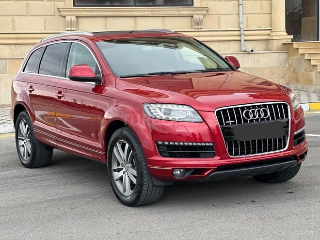 Audi Q7-8