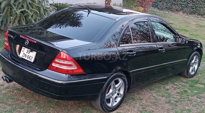 Mercedes C 240 2003, 464,000 km - 2.6 l - Zaqatala