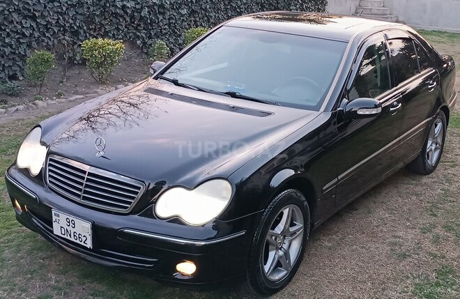 Mercedes C 240 2003, 464,000 km - 2.6 l - Zaqatala