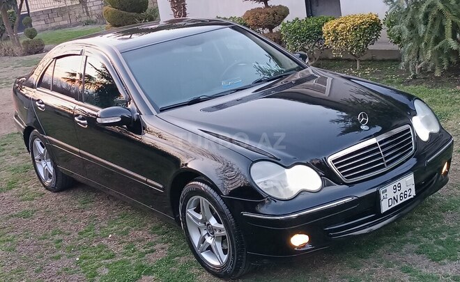 Mercedes C 240 2003, 464,000 km - 2.6 l - Zaqatala