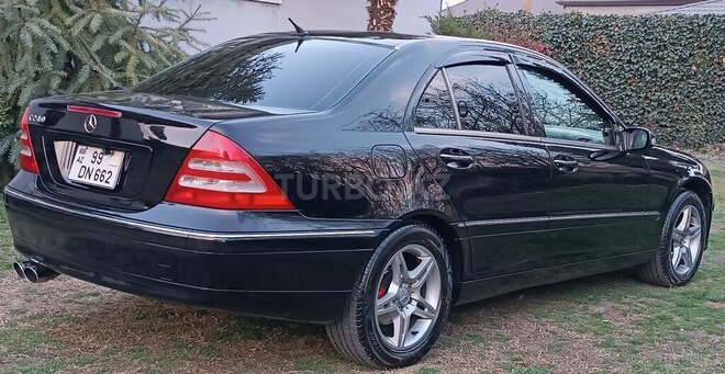 Mercedes C 240 2003, 464,000 km - 2.6 l - Zaqatala