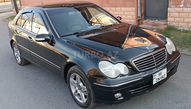 Mercedes C 240 2003, 464,000 km - 2.6 l - Zaqatala