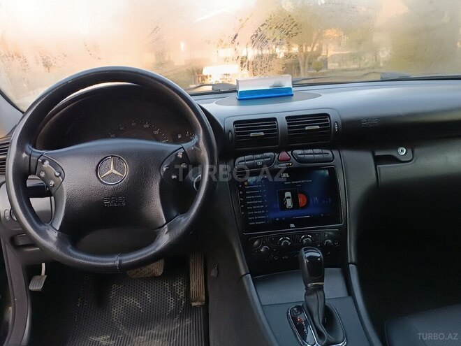 Mercedes C 240 2003, 464,000 km - 2.6 l - Zaqatala