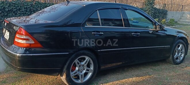 Mercedes C 240 2003, 464,000 km - 2.6 l - Zaqatala