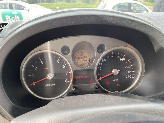 Nissan X-Trail 2010, 267,000 km - 2.5 l - Bakı