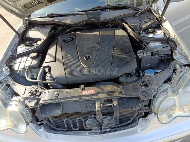 Mercedes C 220 2006, 325,000 km - 2.2 л - Bakı