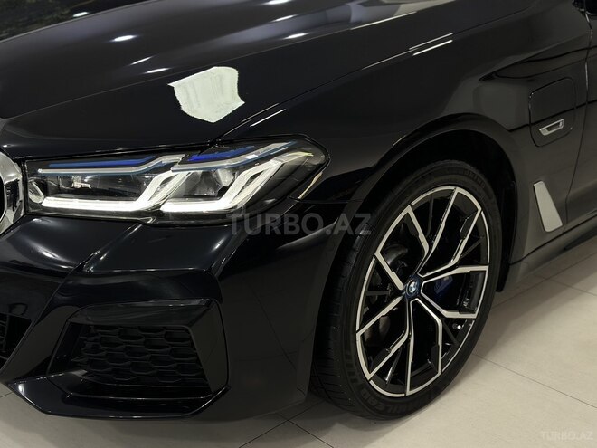 BMW 530e-25