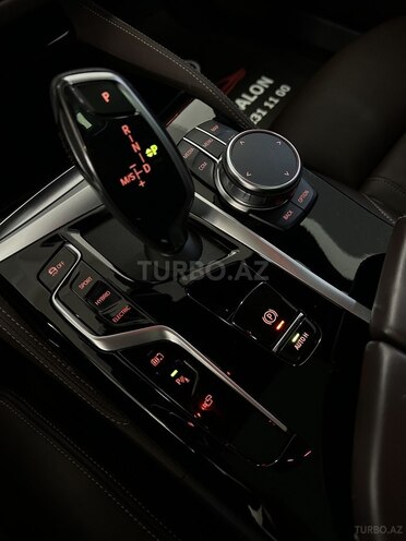 BMW 530e-17