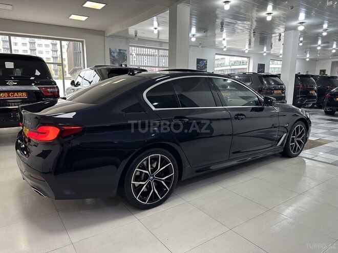 BMW 530e-15