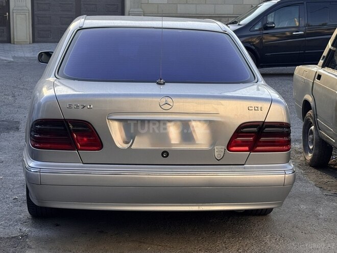 Mercedes E 270 2000, 355,000 km - 2.7 l - Bakı