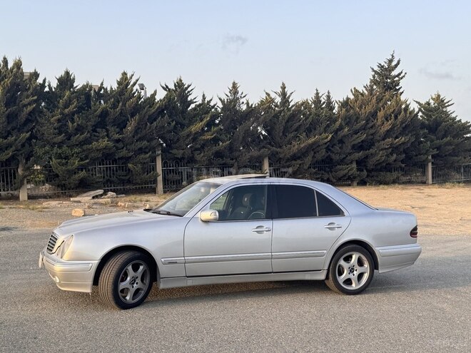 Mercedes E 270 2000, 355,000 km - 2.7 l - Bakı