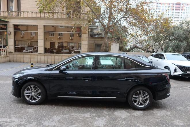 Hongqi E-QM5-5