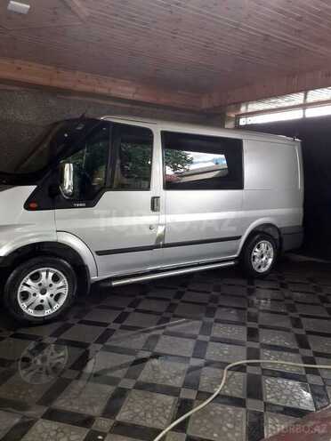Ford Transit 2001, 300,000 km - 2.0 л - Quba