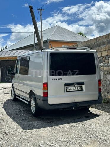Ford Transit 2001, 300,000 km - 2.0 л - Quba