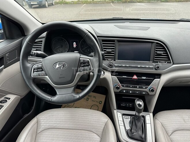 Hyundai Elantra 2017, 238,183 km - 2.0 л - Bakı