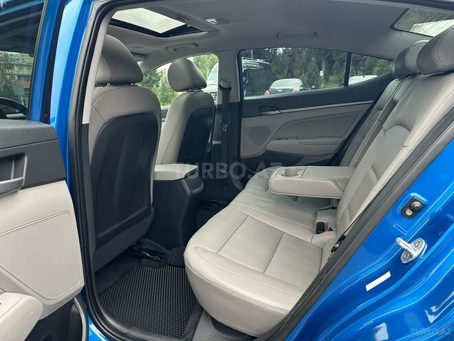 Hyundai Elantra 2017, 238,183 km - 2.0 л - Bakı
