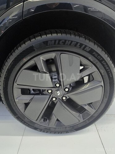Li Auto L7-4