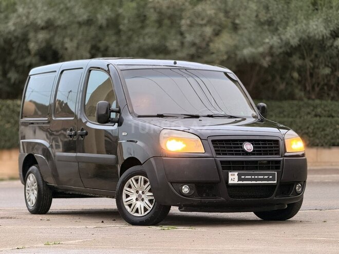 Fiat Doblo 2009, 283,396 km - 1.3 l - Bakı