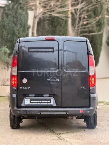 Fiat Doblo 2009, 283,396 km - 1.3 l - Bakı