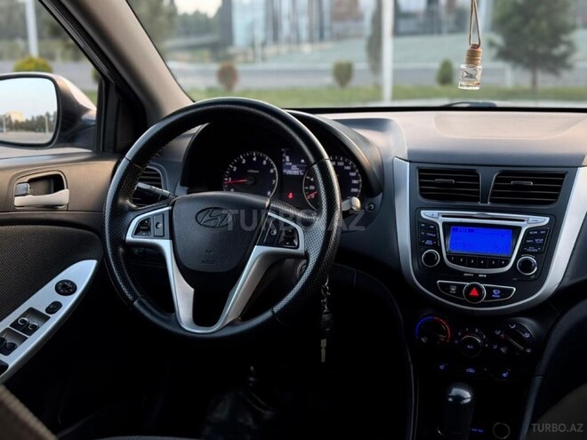 Hyundai Accent 2013, 165,000 km - 1.6 l - Gəncə