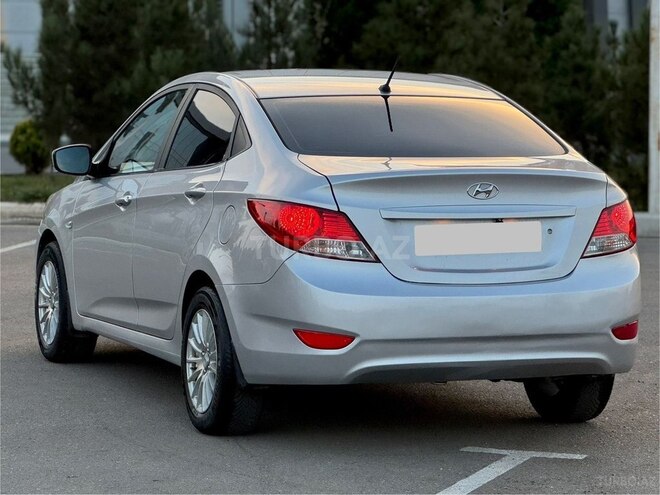 Hyundai Accent 2013, 165,000 km - 1.6 l - Gəncə