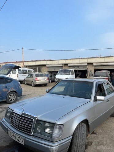 Mercedes E 200 1993, 532,280 km - 2.0 l - Sumqayıt
