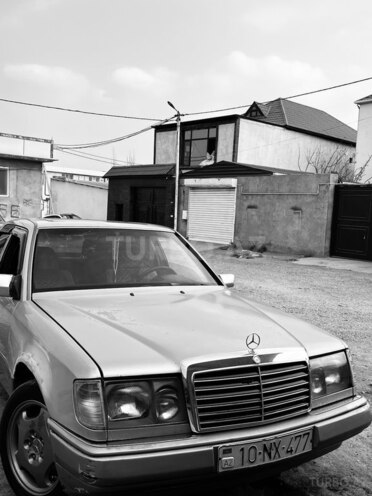 Mercedes E 200 1993, 532,280 km - 2.0 l - Sumqayıt