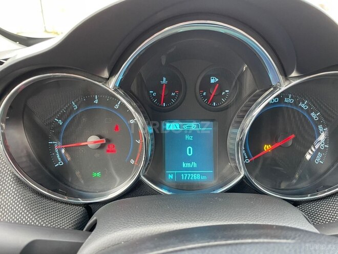 Chevrolet Cruze-5
