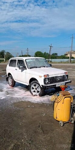 LADA (VAZ) Niva 2024, 25,000 km - 1.7 l - Salyan