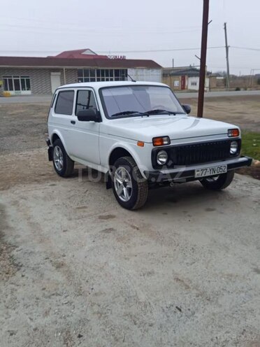 LADA (VAZ) Niva 2024, 25,000 km - 1.7 l - Salyan
