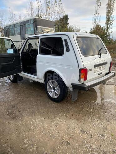 LADA (VAZ) Niva 2024, 25,000 km - 1.7 l - Salyan
