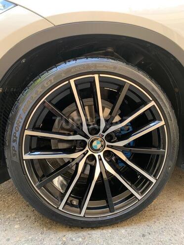 BMW X5-8