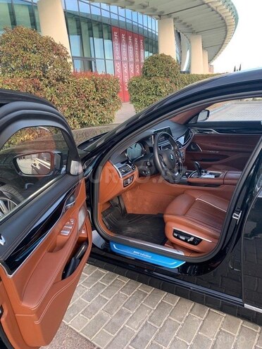 BMW 750 2016, 80,000 km - 4.4 l - Bakı