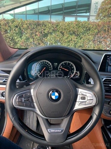BMW 750 2016, 80,000 km - 4.4 l - Bakı