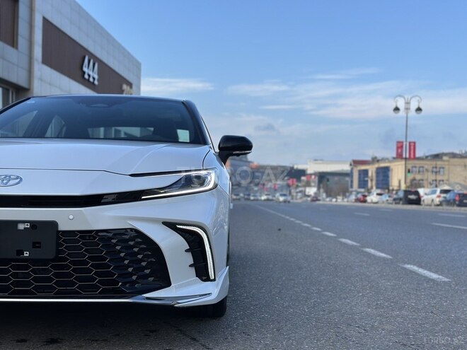 Toyota Camry-6