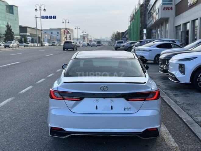 Toyota Camry-9