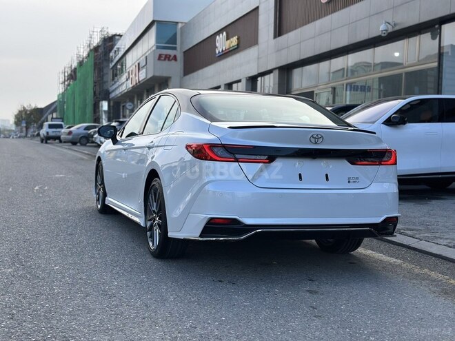 Toyota Camry-10