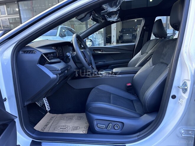Toyota Camry-14