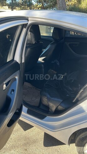 Hyundai Elantra 2013, 240,000 km - 1.6 l - Bakı