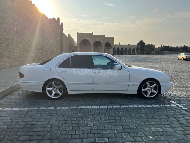 Mercedes E 320 2000, 298,300 km - 3.2 l - Bakı