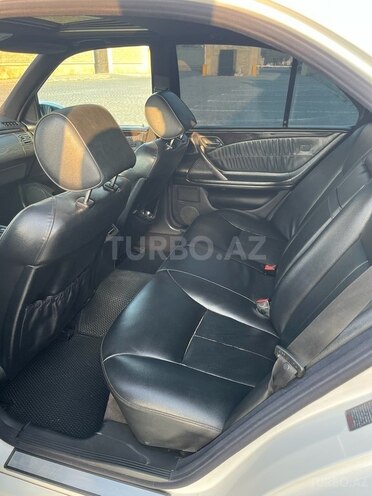 Mercedes E 320 2000, 298,300 km - 3.2 l - Bakı