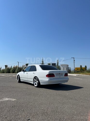 Mercedes E 320 2000, 298,300 km - 3.2 l - Bakı