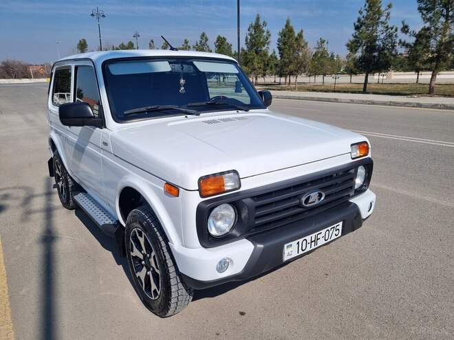 LADA (VAZ) Niva 2023, 15,000 km - 1.7 l - Bakı