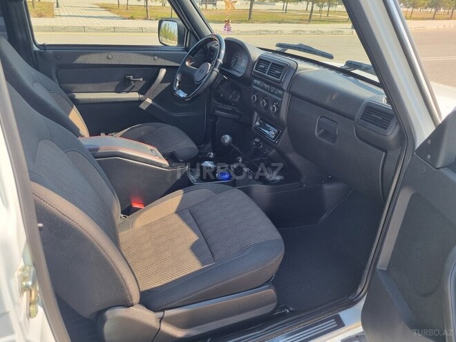 LADA (VAZ) Niva 2023, 15,000 km - 1.7 l - Bakı