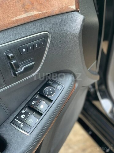 Mercedes E 350-9